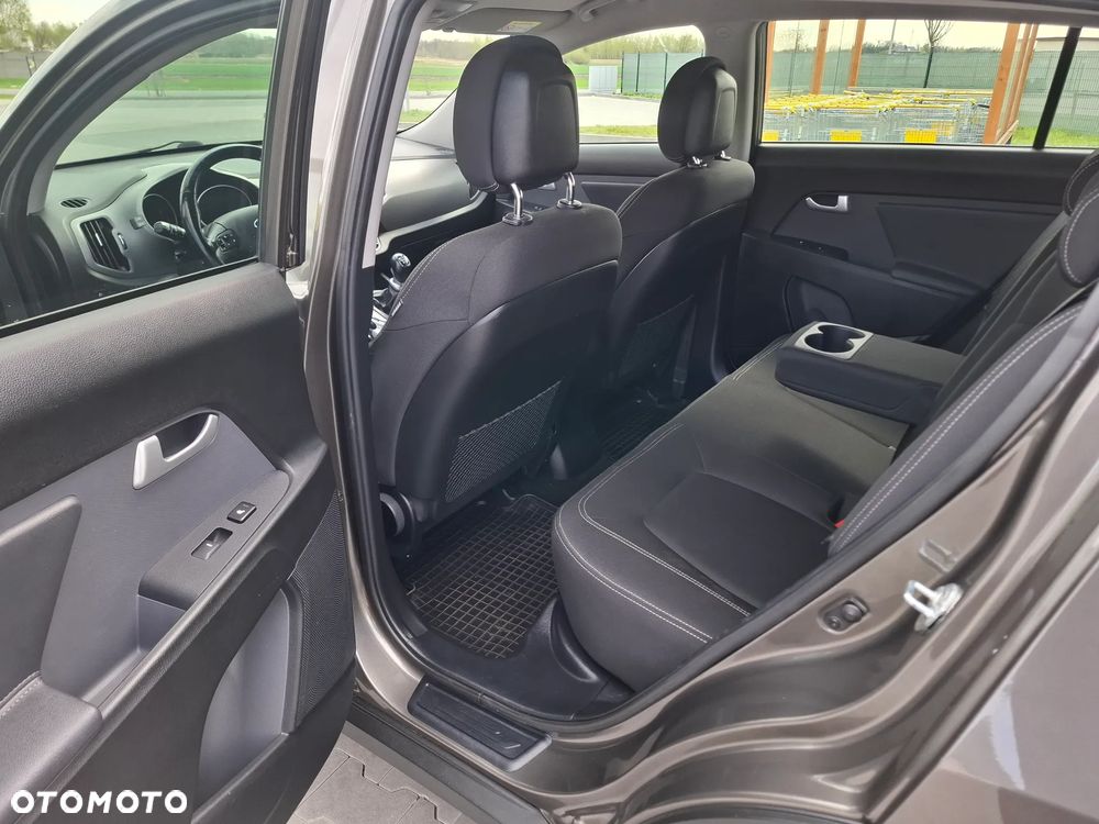 Kia Sportage 1.6 GDI Business Line L 2WD - 12