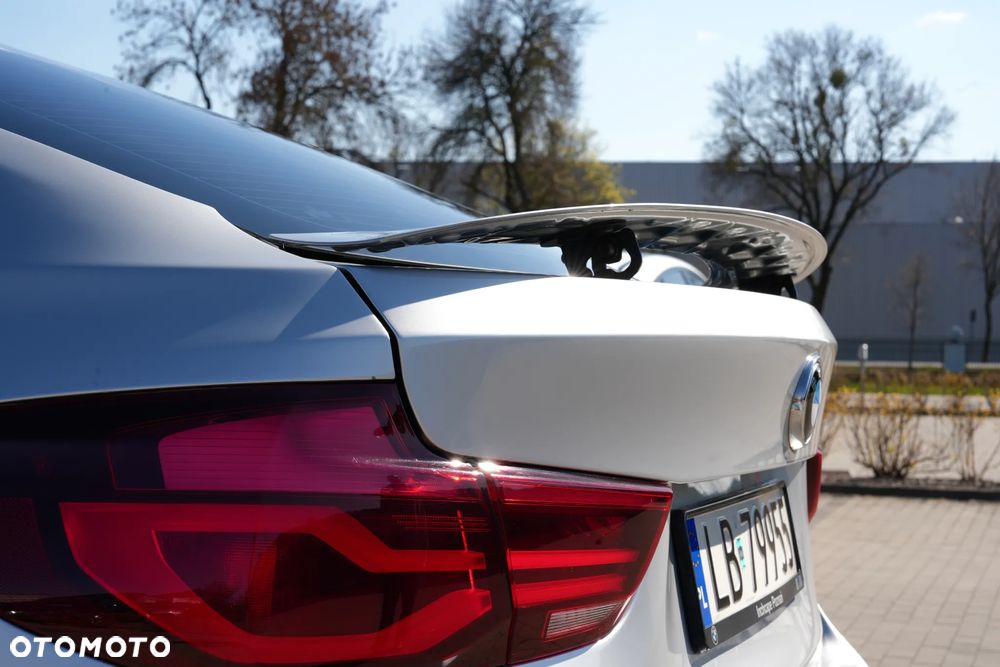 BMW Seria 3 325d - 21