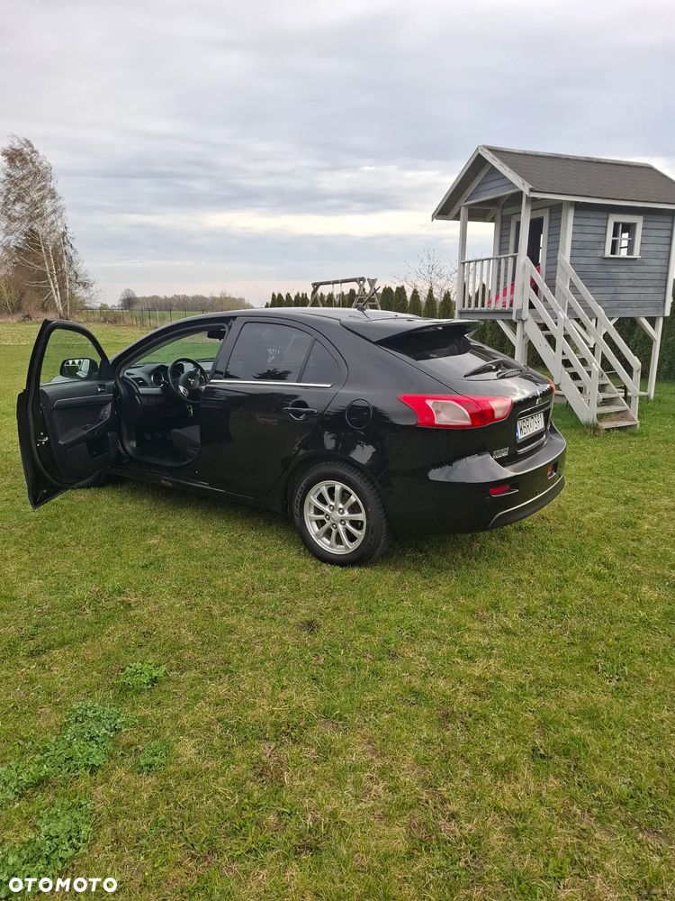 Mitsubishi Lancer 1.8 DID Intense - 2