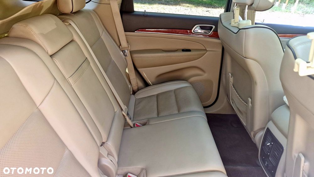 Jeep Grand Cherokee - 13