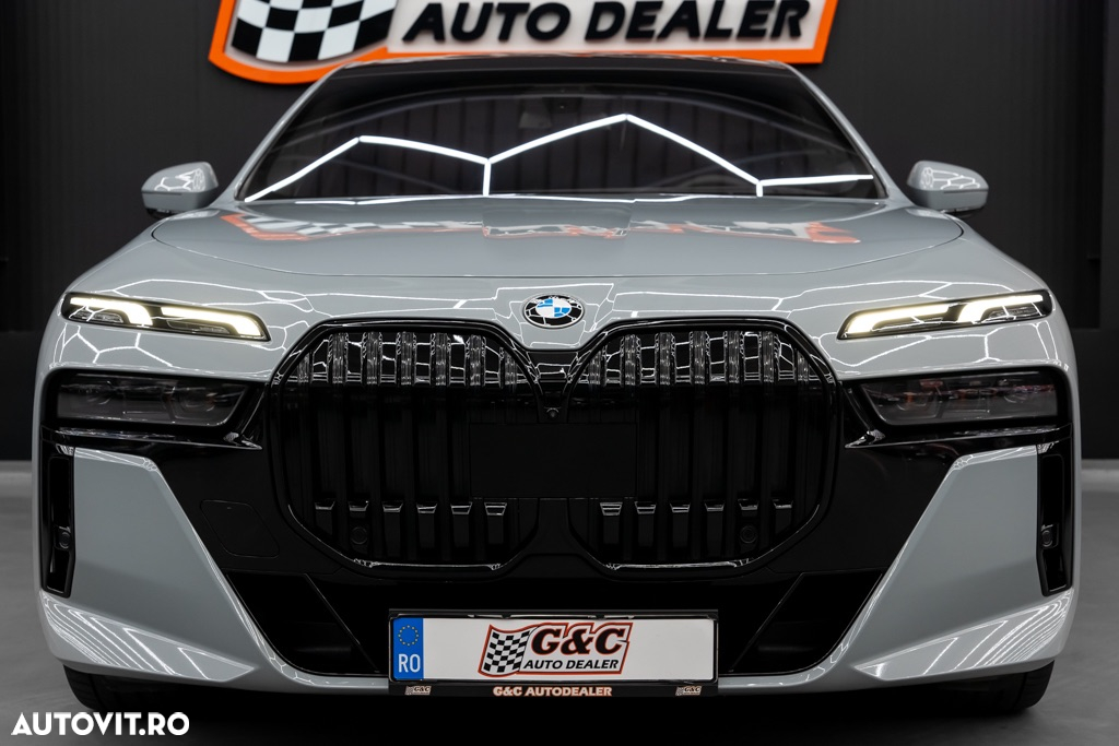 BMW Seria 7 740d xDrive MHEV - 27