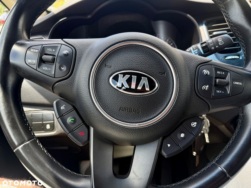 Kia Carens 1.6 GDI L 7os - 18