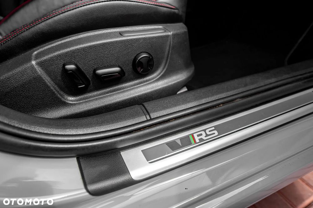 Skoda Octavia 2.0 TSI DSG RS 230 - 23