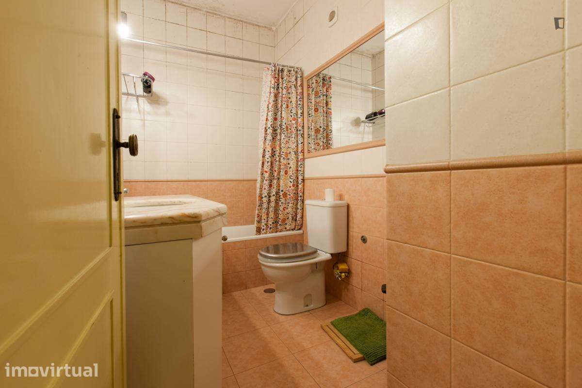 Quarto - localizado em Cedofeita Porto - Grande imagem: 3/42