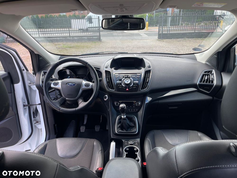 Ford Kuga 2.0 TDCi FWD Titanium - 12