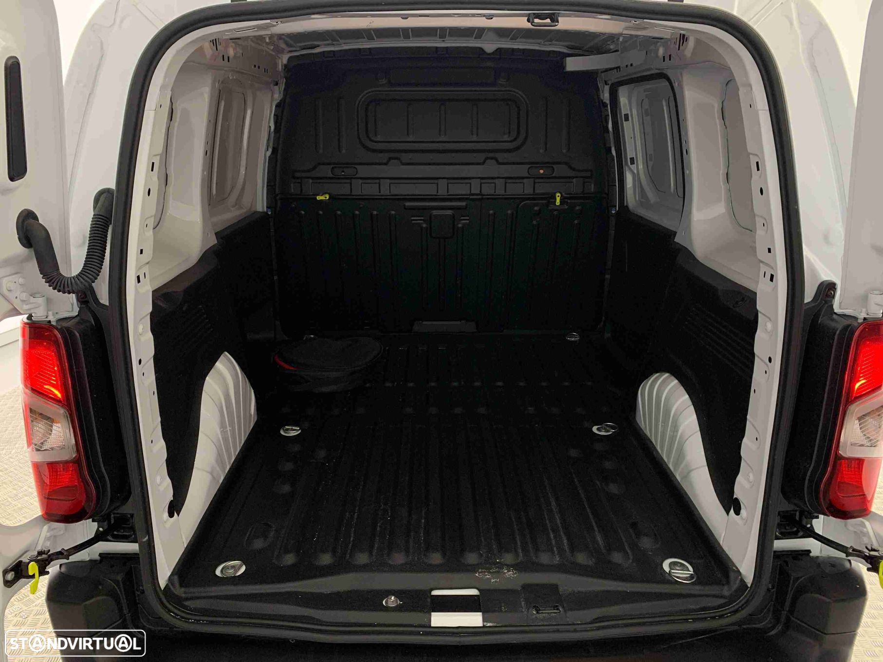 Peugeot e-Partner 50 kWh Standard - 14