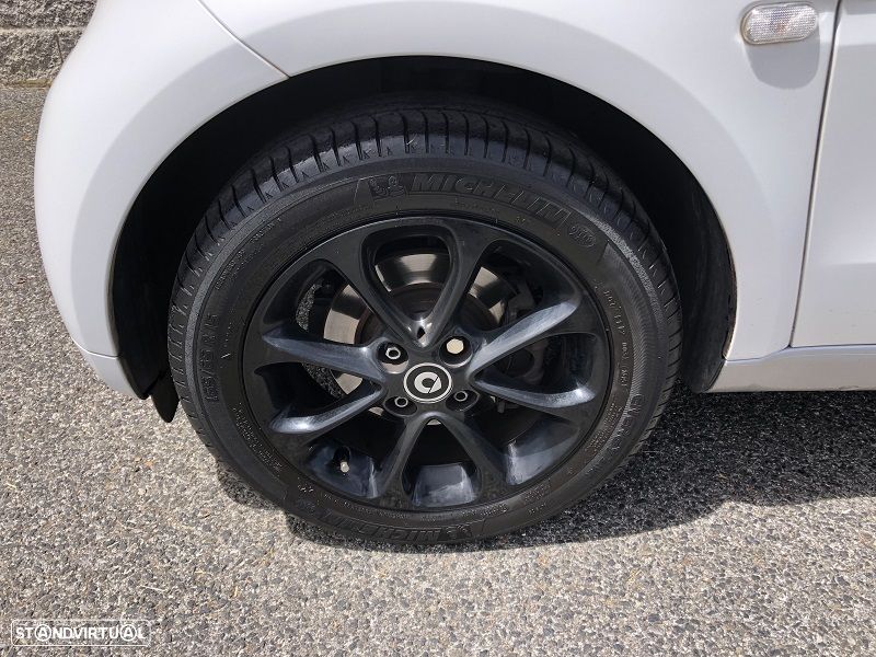 Smart ForTwo Coupé 1.0 mhd Passion 71 Softouch - 8