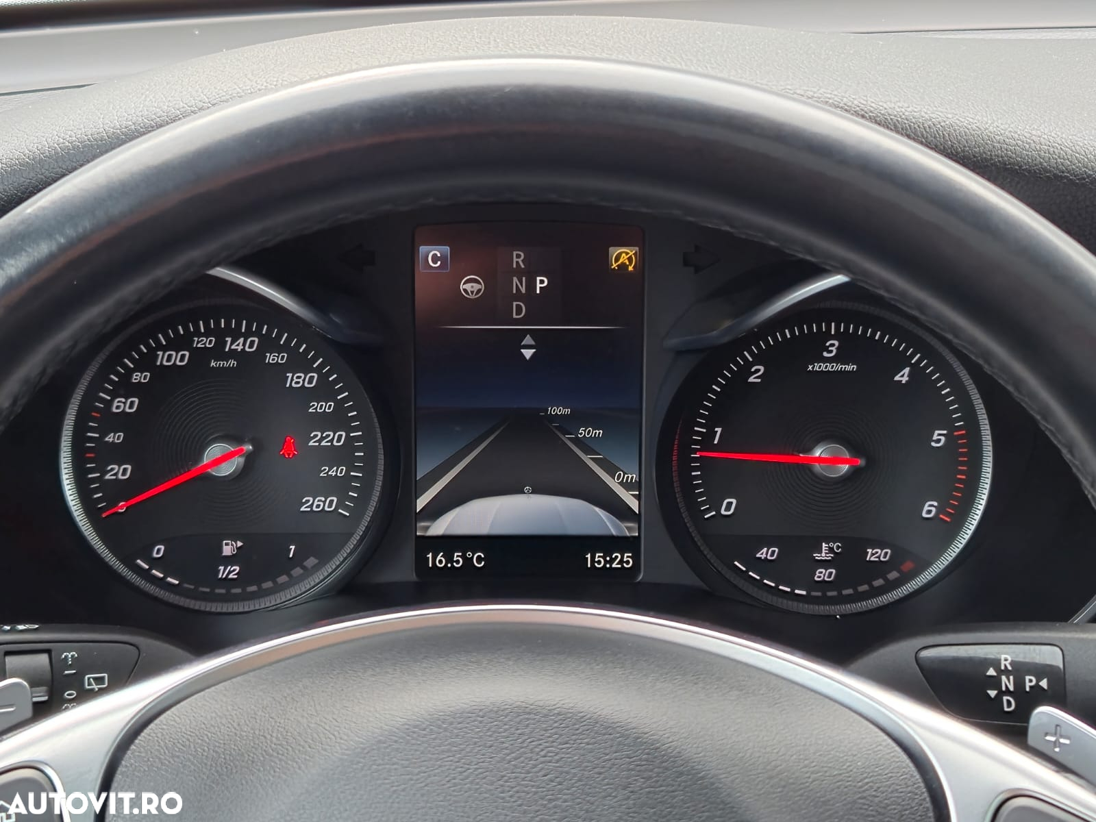 Mercedes-Benz GLC 250 d 4Matic 9G-TRONIC AMG Line - 17