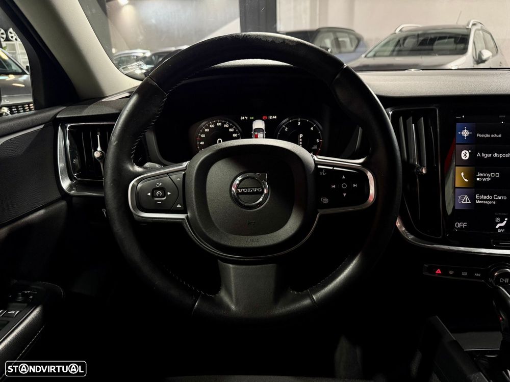 Volvo V60 2.0 D3 Momentum Plus Geartronic - 23