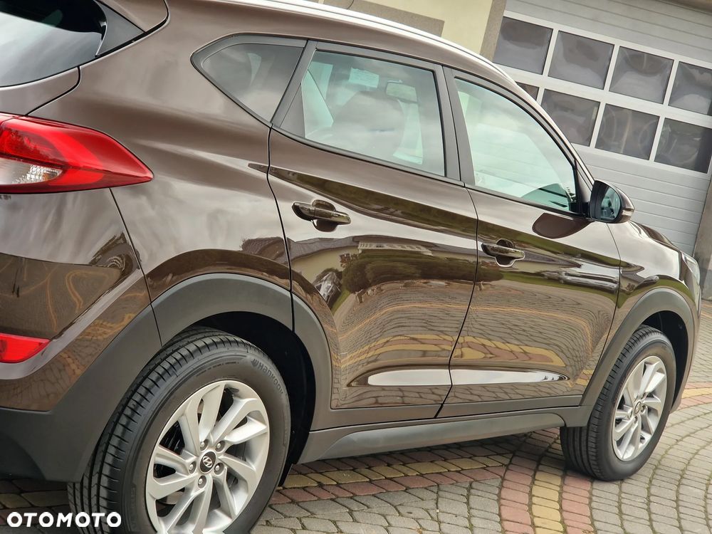 Hyundai Tucson 1.6 GDI BlueDrive Design 2WD - 16