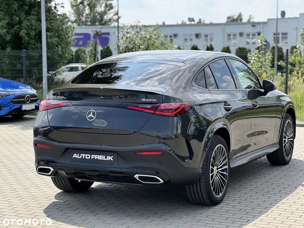 Mercedes-Benz GLC 300 e PHEV 4-Matic AMG Line - 10