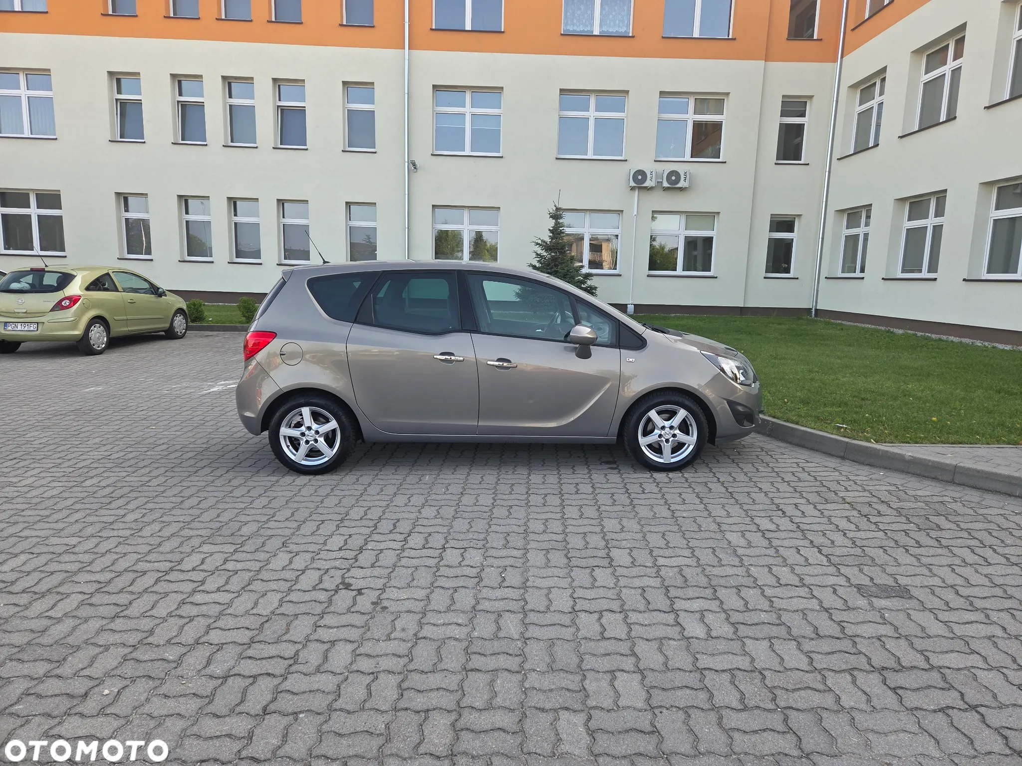 Opel Meriva - 18