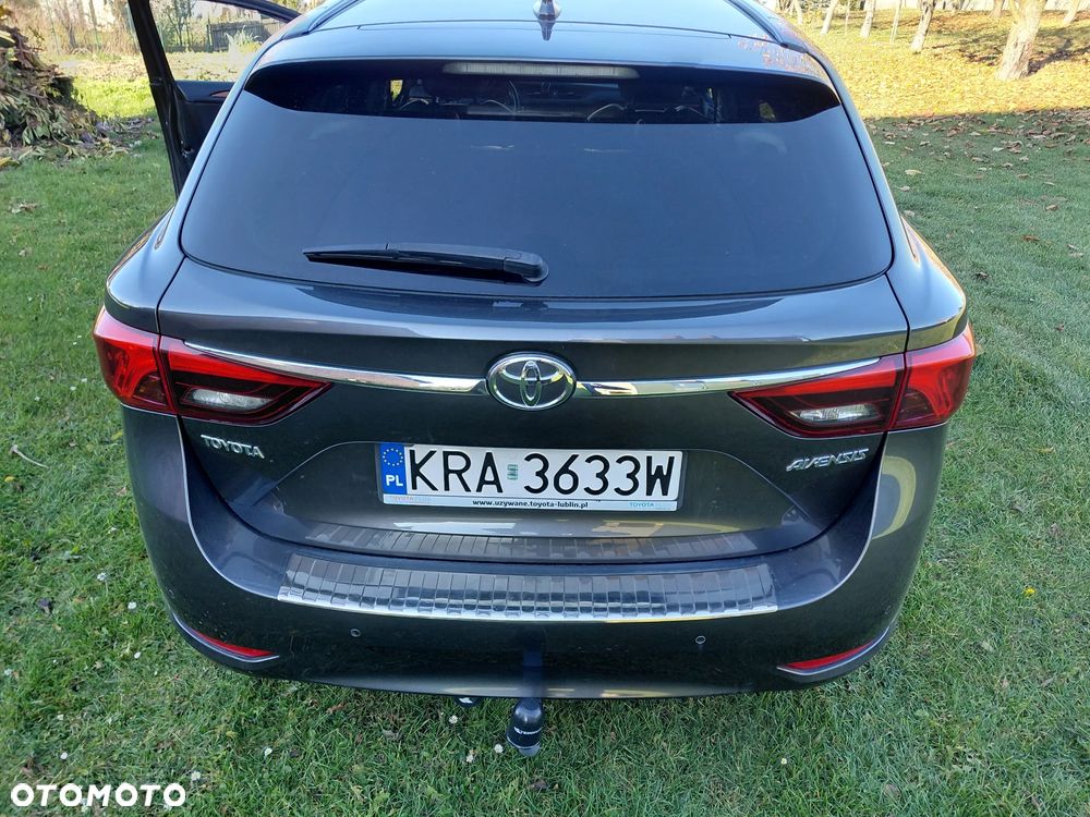 Toyota Avensis 1.8 Prestige - 10