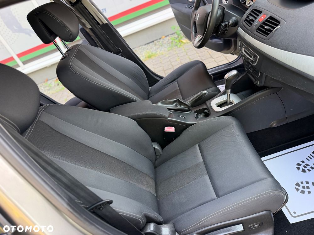 Renault Megane 2.0 140 CVT Luxe - 29