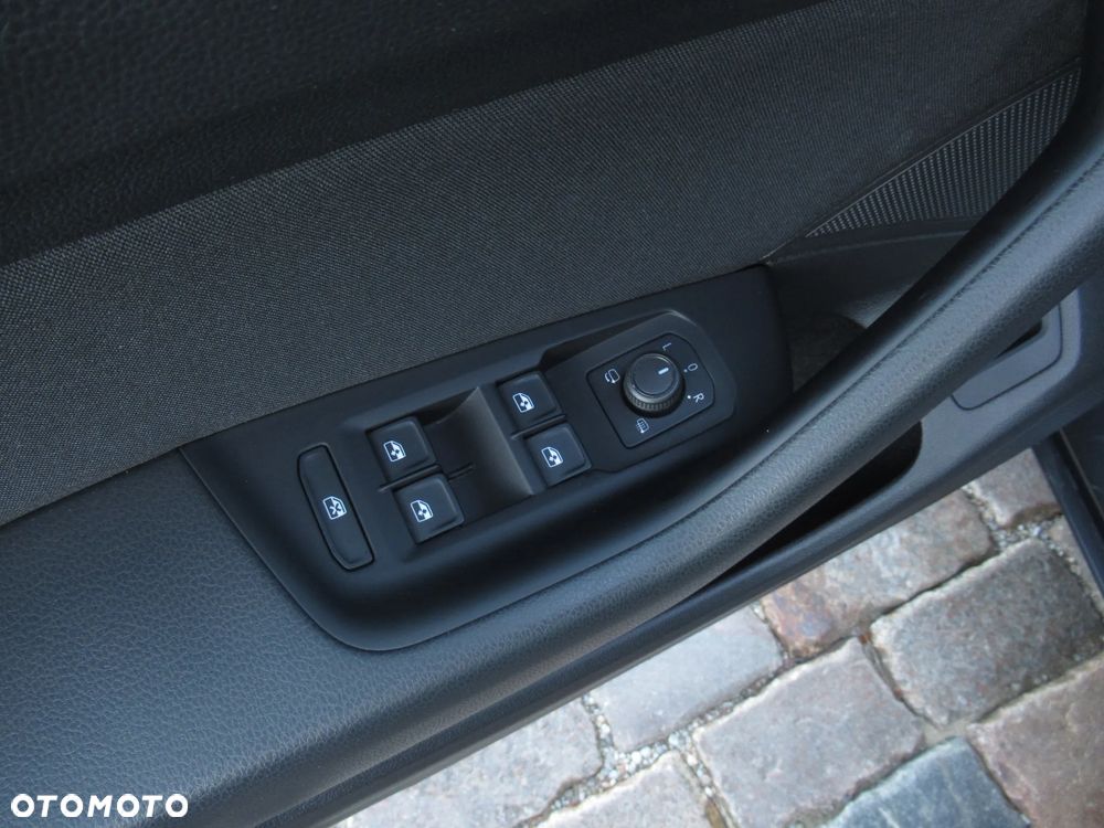 Volkswagen Passat 2.0 TDI EVO Business DSG - 38