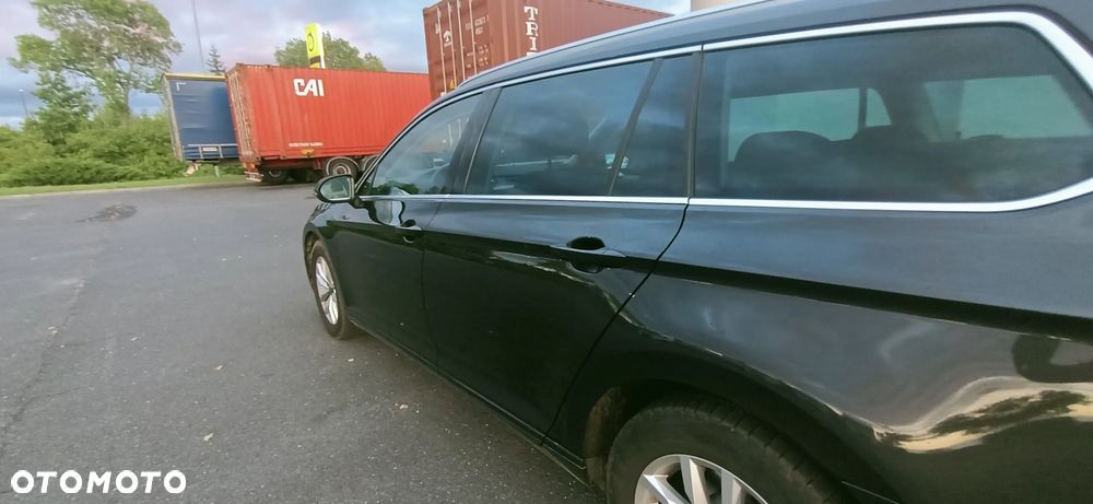 Volkswagen Passat - 34