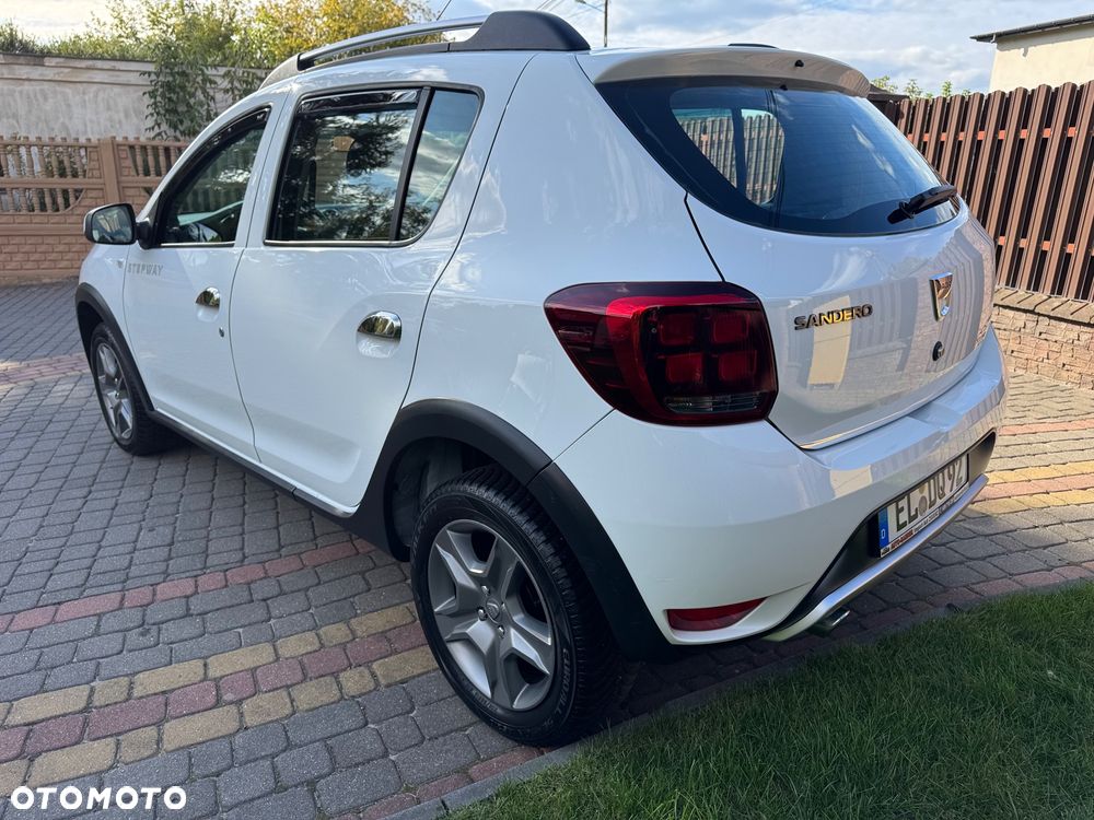 Dacia Sandero Stepway TCe 90 (S&S) Essential - 9