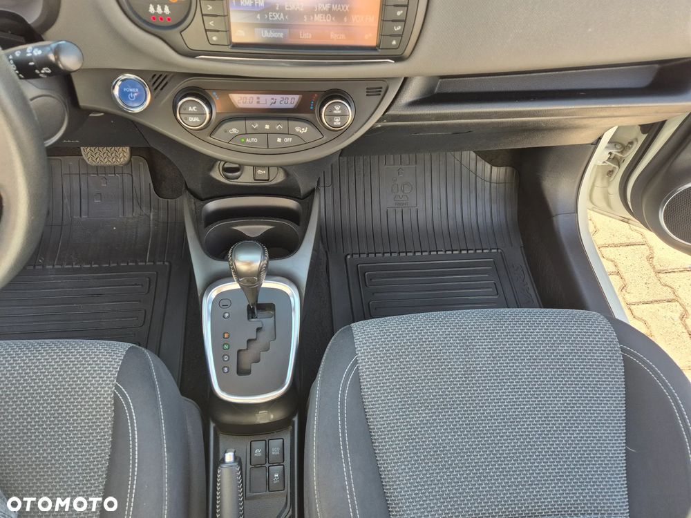 Toyota Yaris - 20