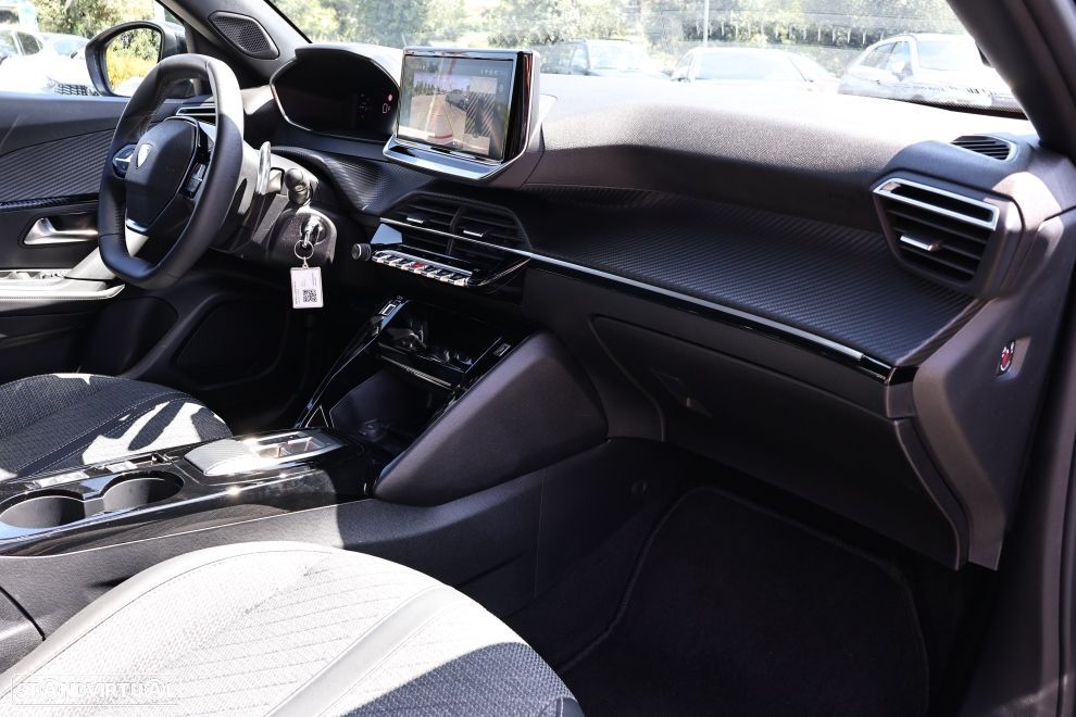 Peugeot 2008 1.2 Hybrid Allure e-DCS6 - 26