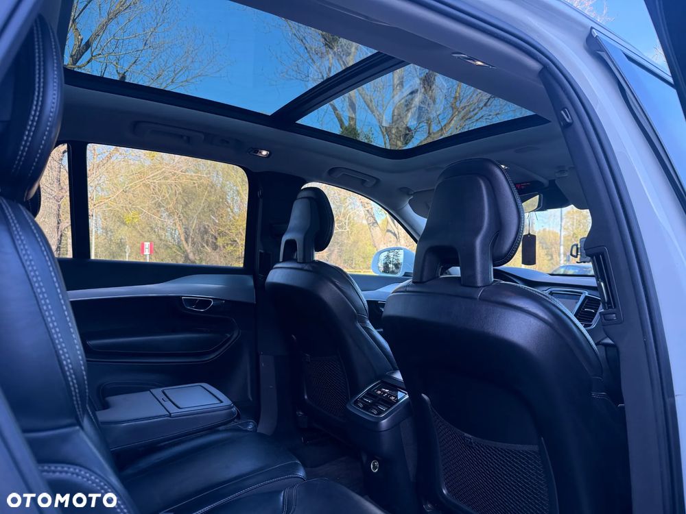 Volvo XC 90 - 17