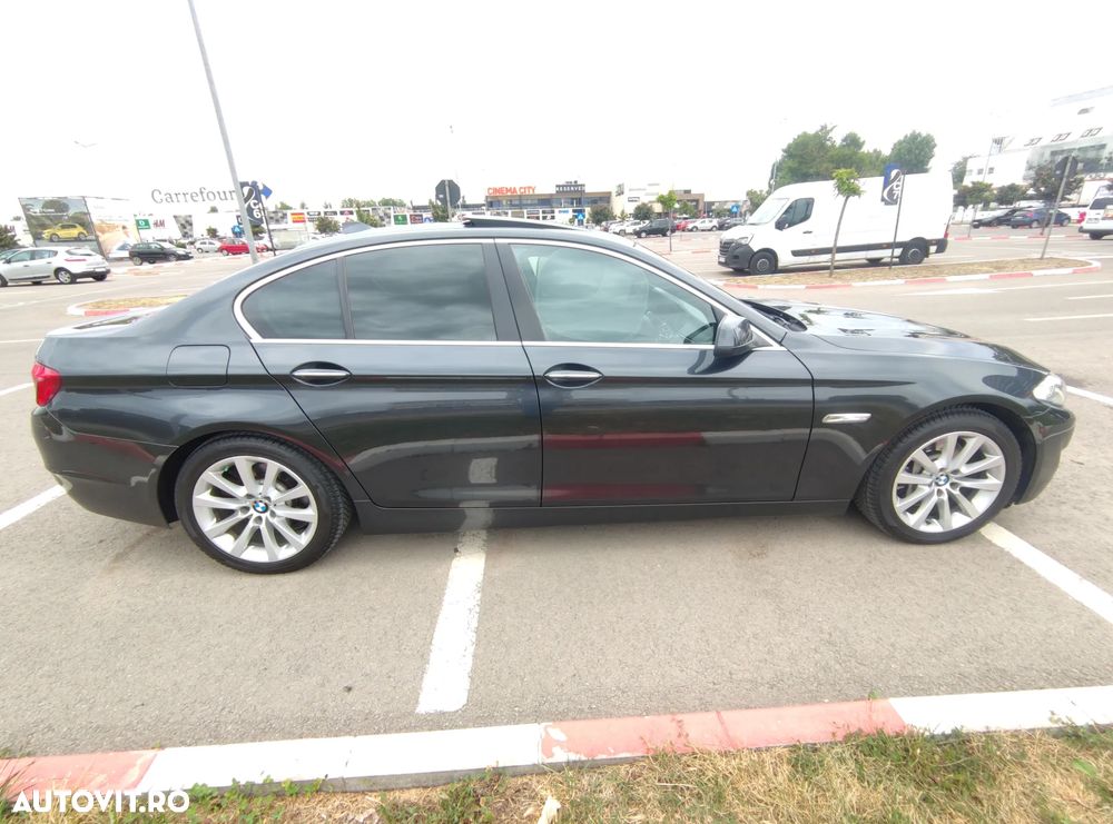BMW Seria 5 525d xDrive - 7