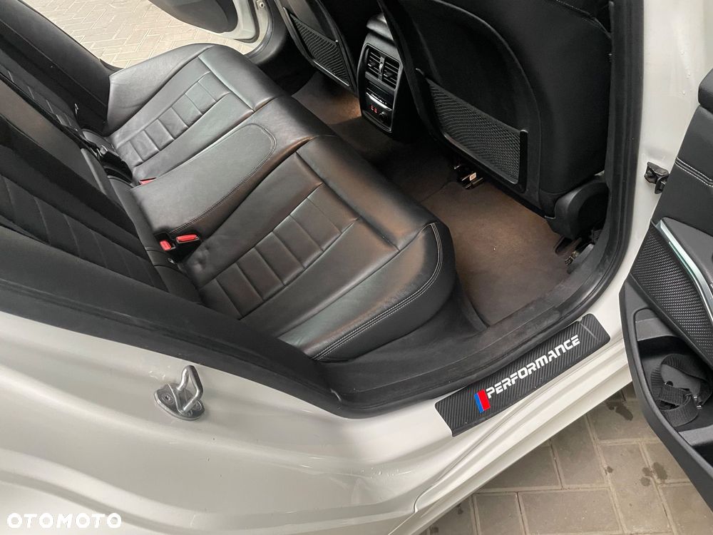 BMW Seria 3 320d Edition M Sport Shadow - 6