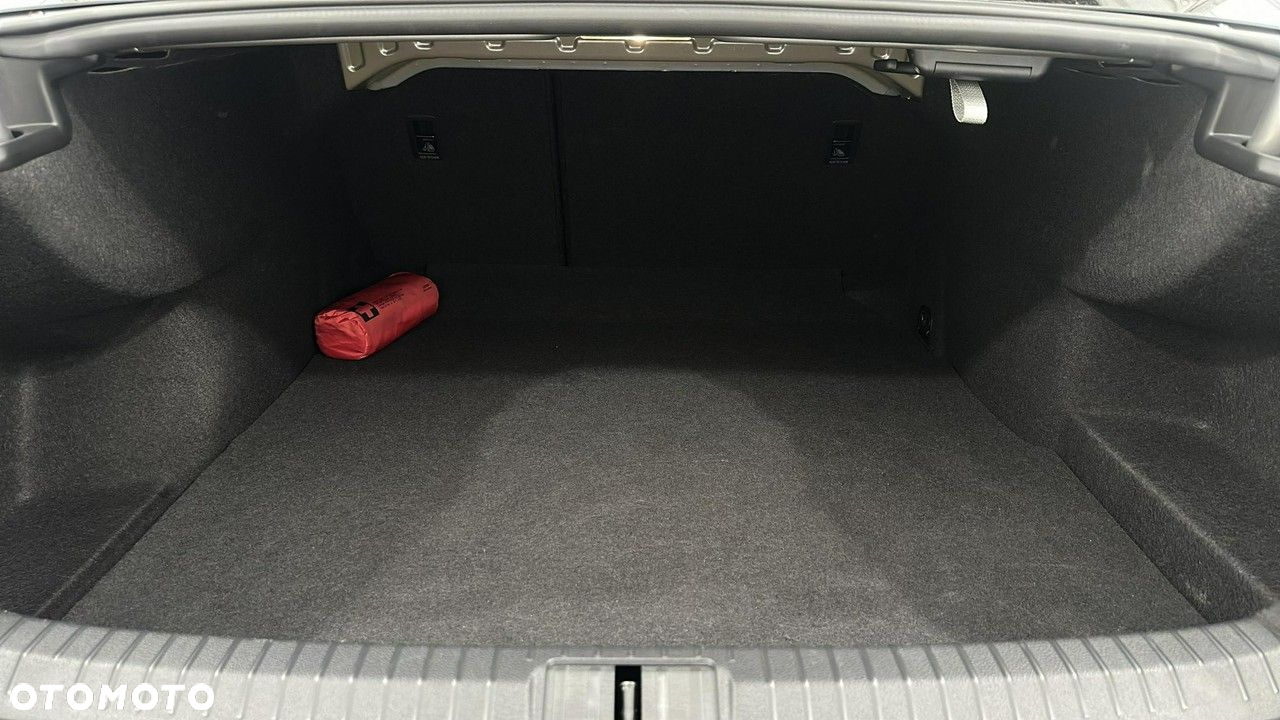 Volkswagen Passat 2.0 TDI EVO Essence - 12