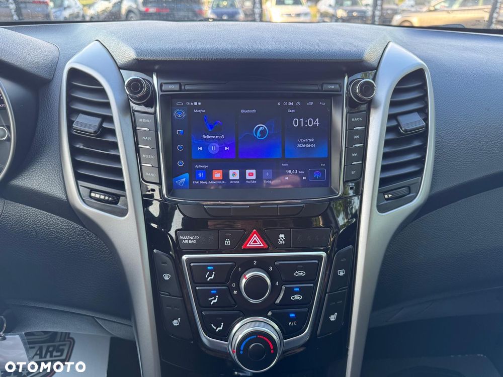 Hyundai i30 - 24