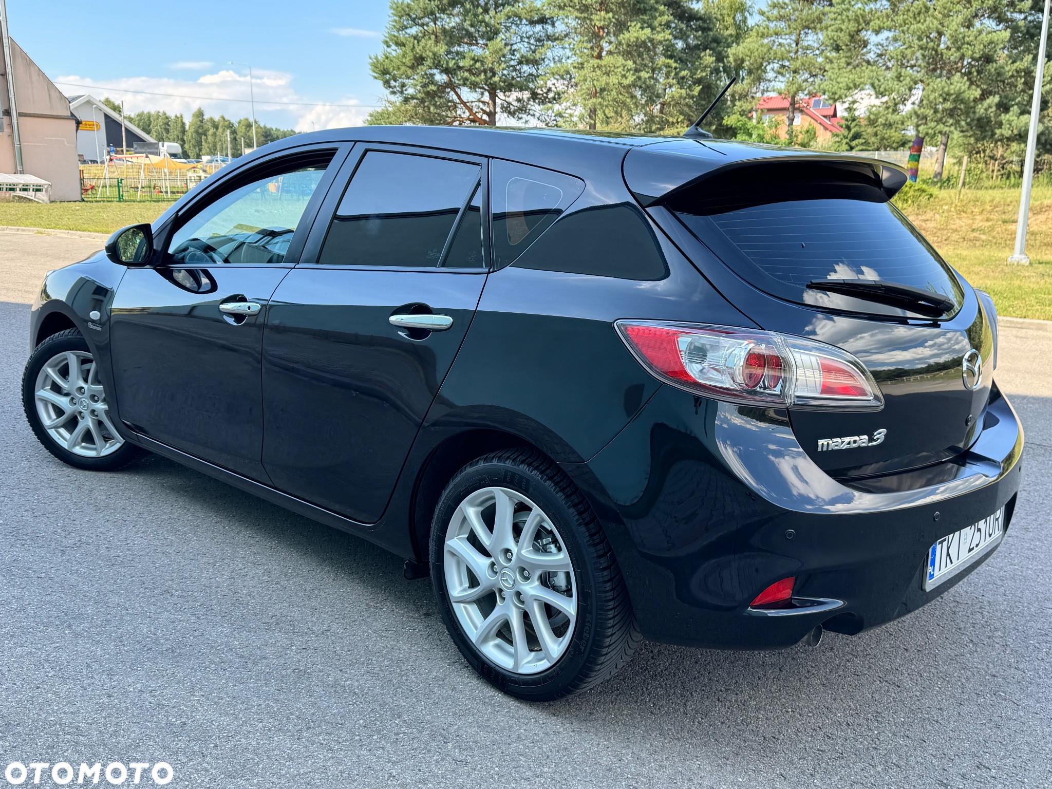 Mazda 3 1.6 Exclusive + - 4