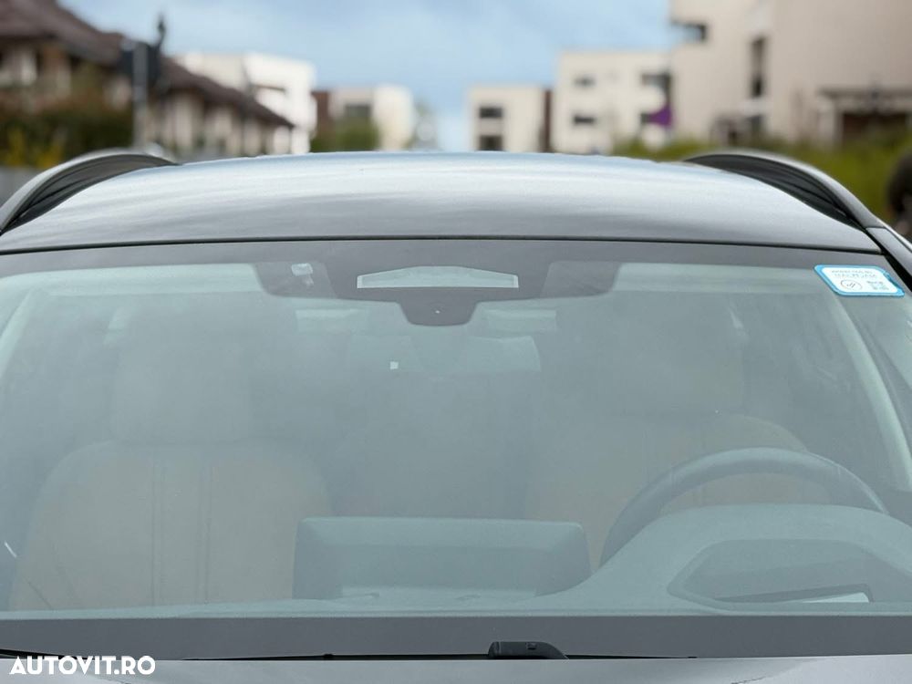 BMW Seria 5 520d Touring Aut. Luxury Line - 21