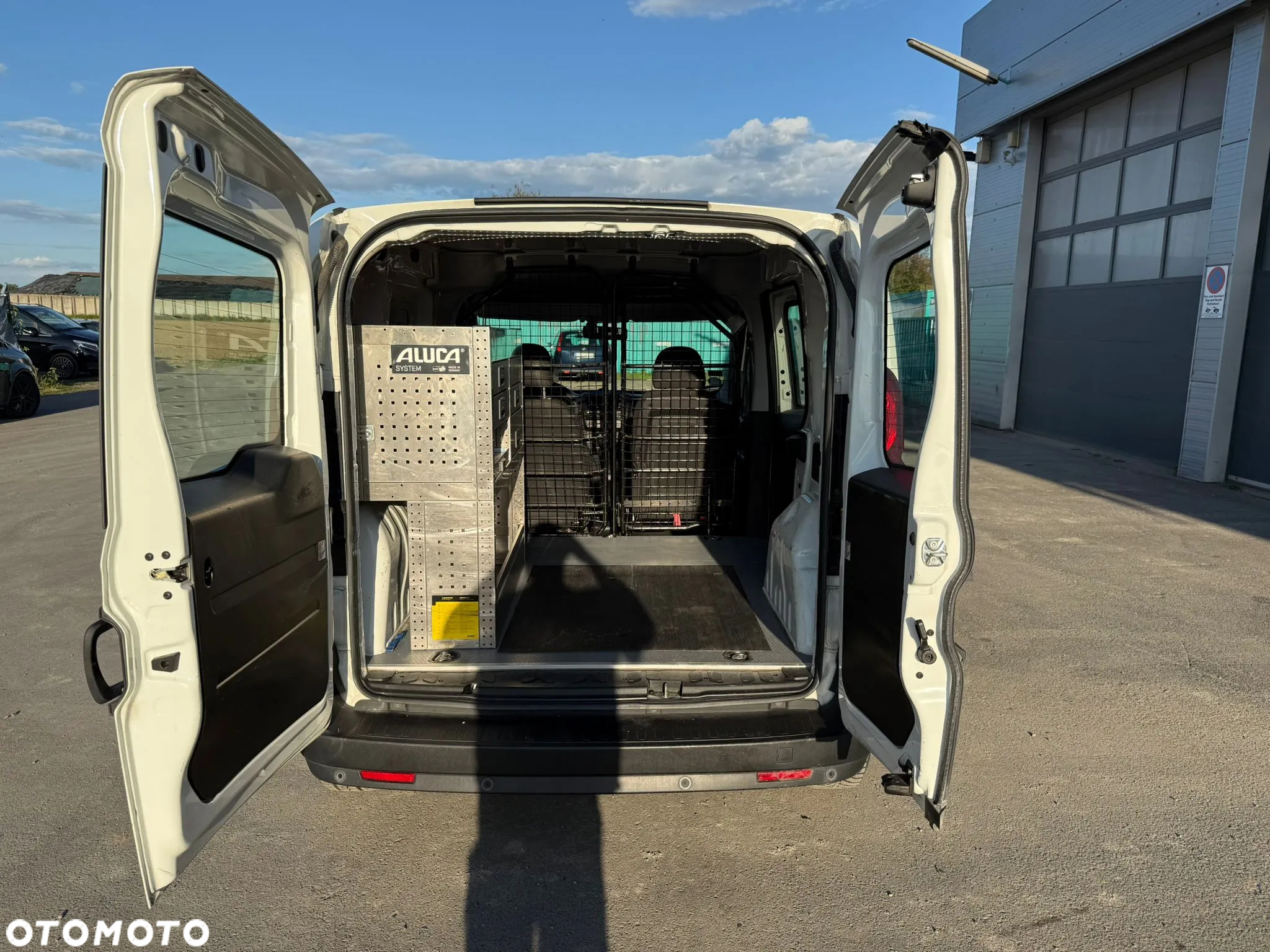 Opel COMBO - 18
