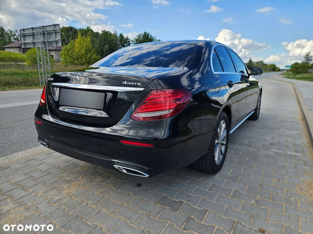 Mercedes-Benz Klasa E 220 d 4-Matic Business Edition 9G-TRONIC - 5