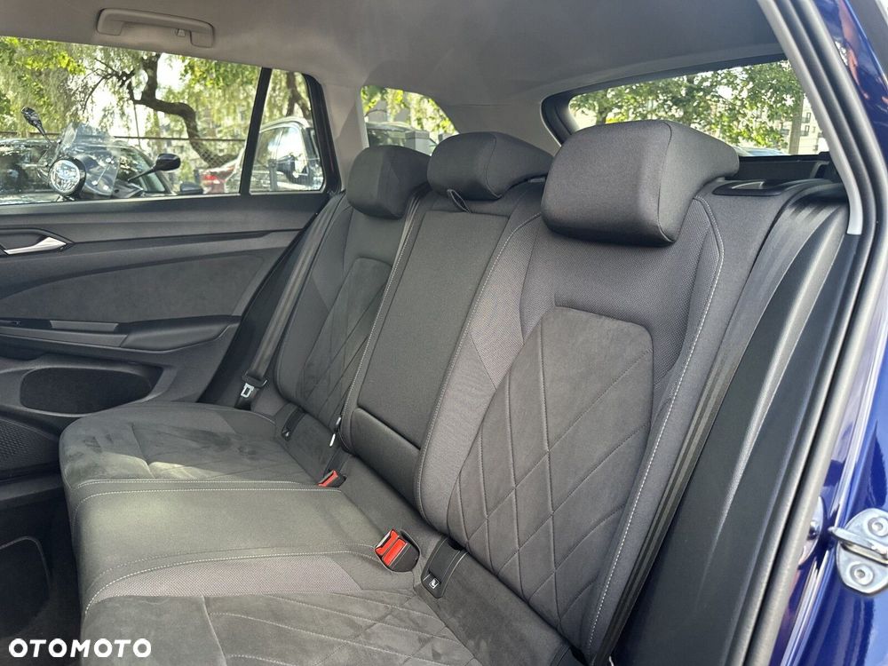 Volkswagen Golf Variant - 33
