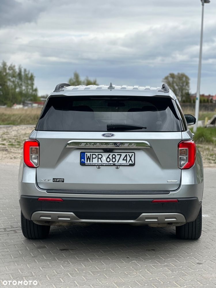 Ford Explorer - 5