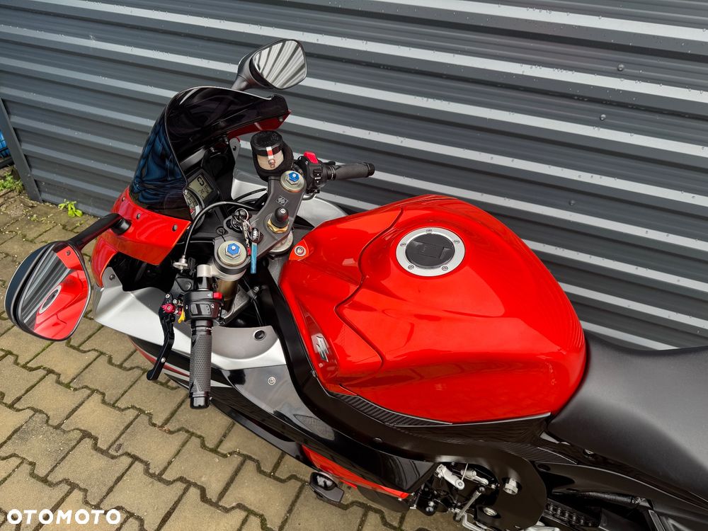 Suzuki GSX-R - 9