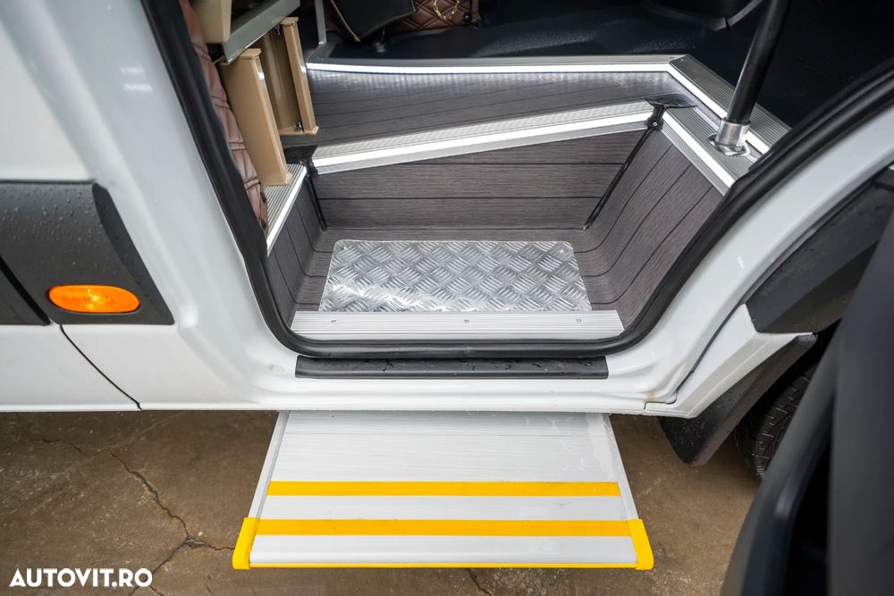 Mercedes-Benz Sprinter 517 CDI - Microbuz 19+1+1 - Cala adancita - 33