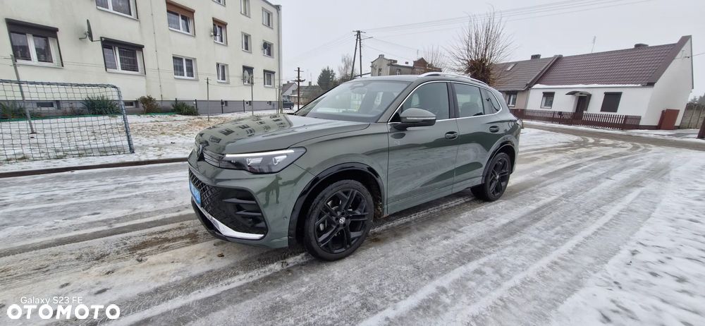 Volkswagen Tiguan - 1
