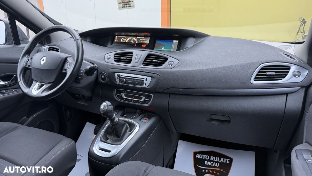 Renault Scenic - 13