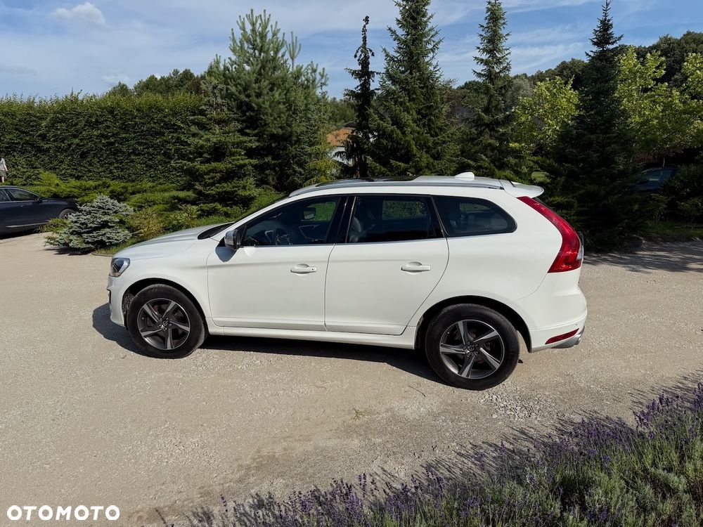 Volvo XC 60 D5 AWD Summum - 11