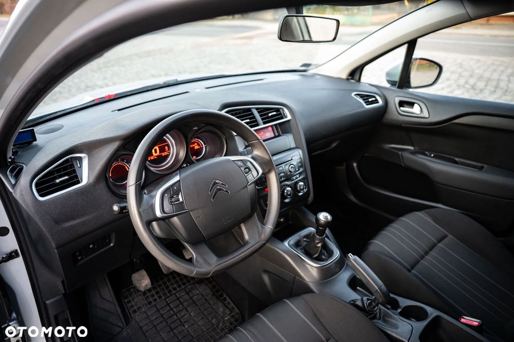 Citroën C4 1.6 VTi Attraction - 9