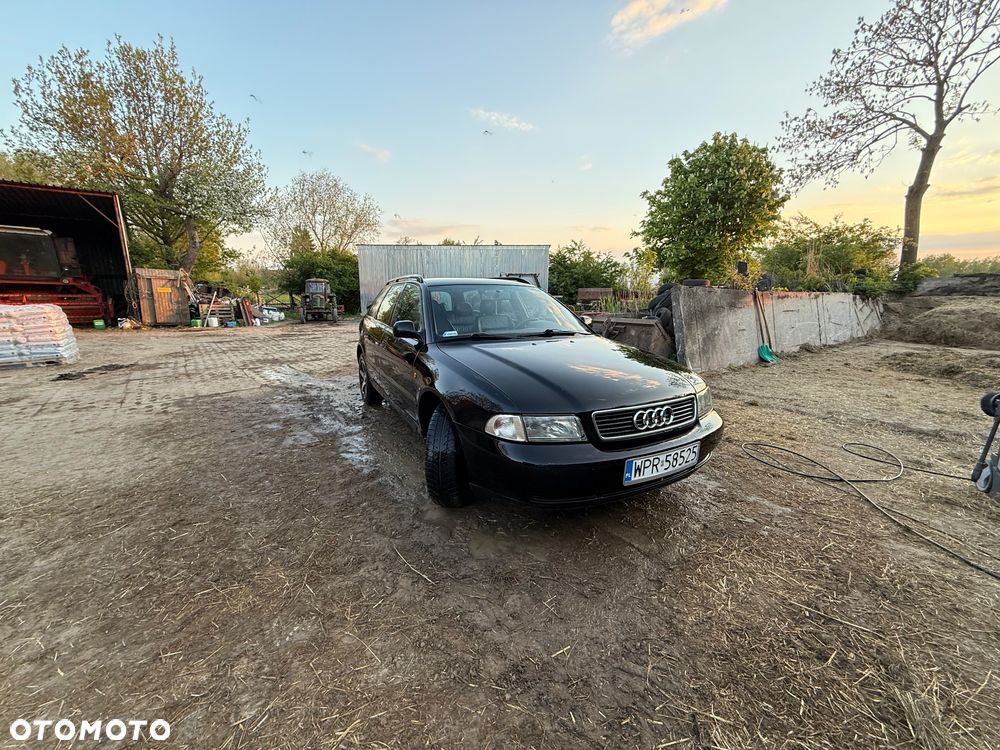 Audi A4 Avant - 1