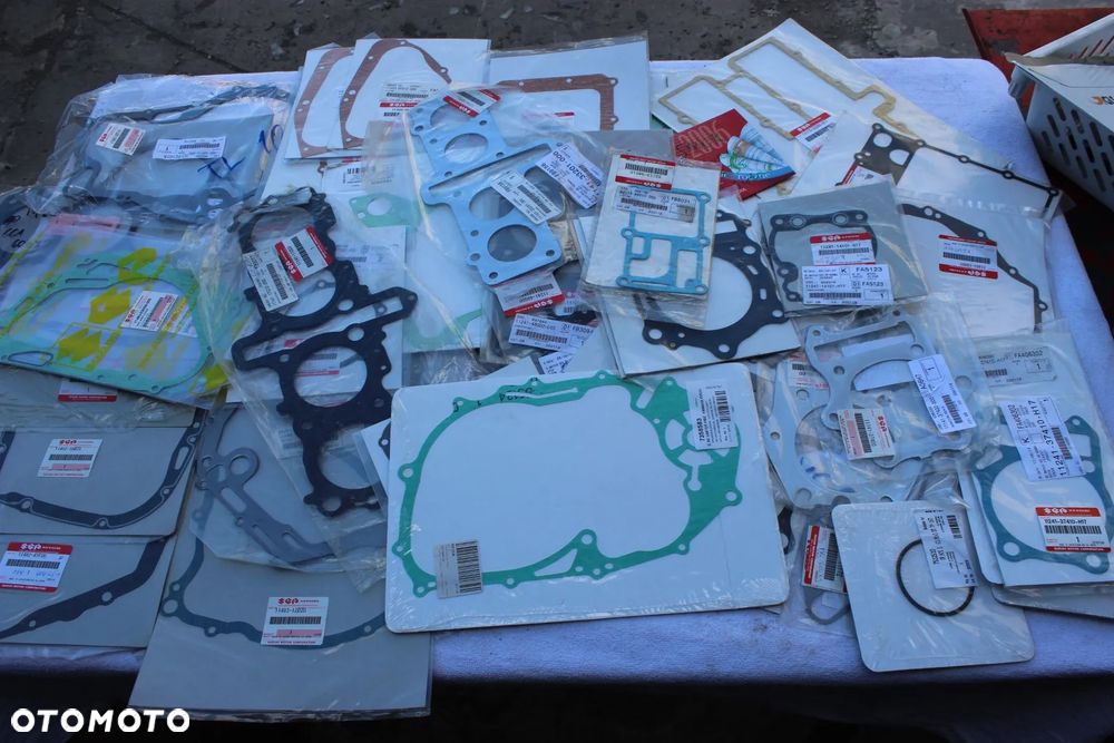 Uszczelki różne SUZUKI i inne PAKIET