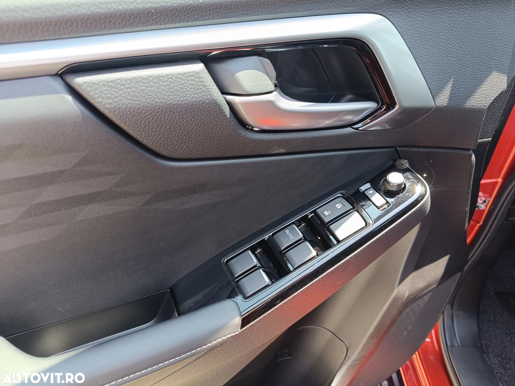 Isuzu D-Max 1.9 DSL 4x4 Double Cab 6AT Premium - 12