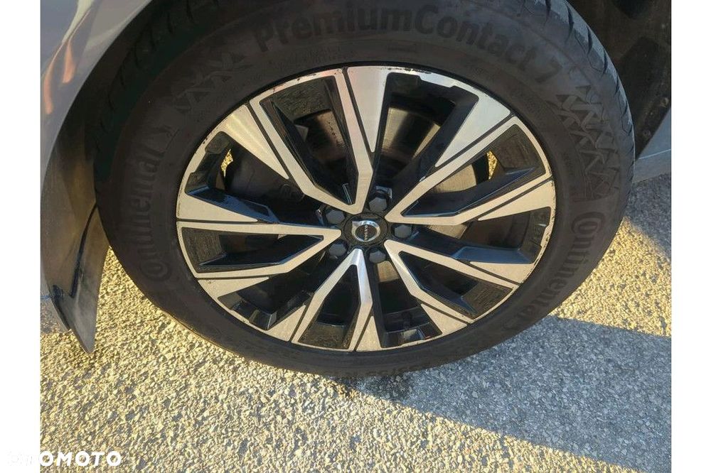 Volvo XC 60 B4 D AWD Plus Dark - 2