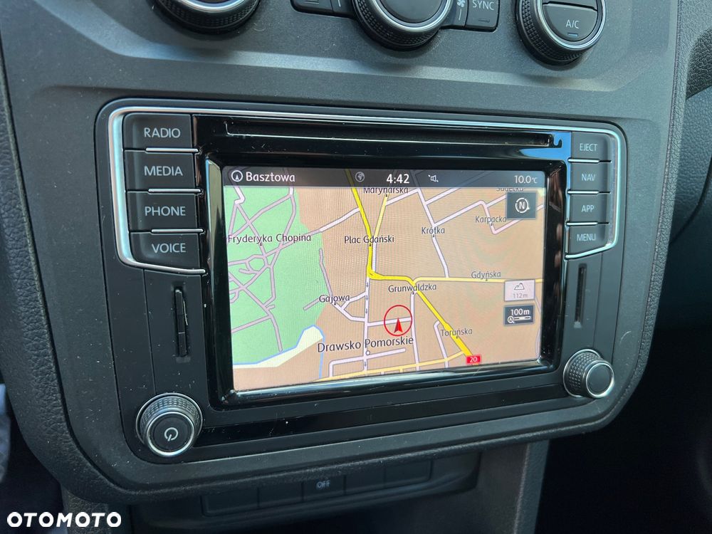 Volkswagen Caddy Maxi 2.0 TDI Comfortline DSG - 20