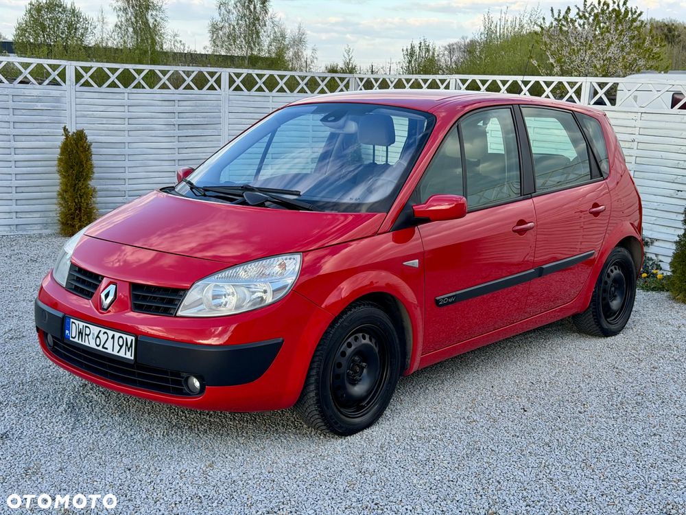 Renault Scenic 2.0 16V Dynamique - 1