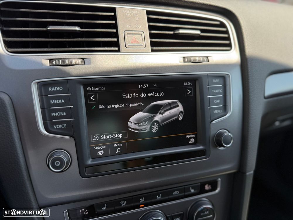 VW Golf 2.0 TDI Highline - 32