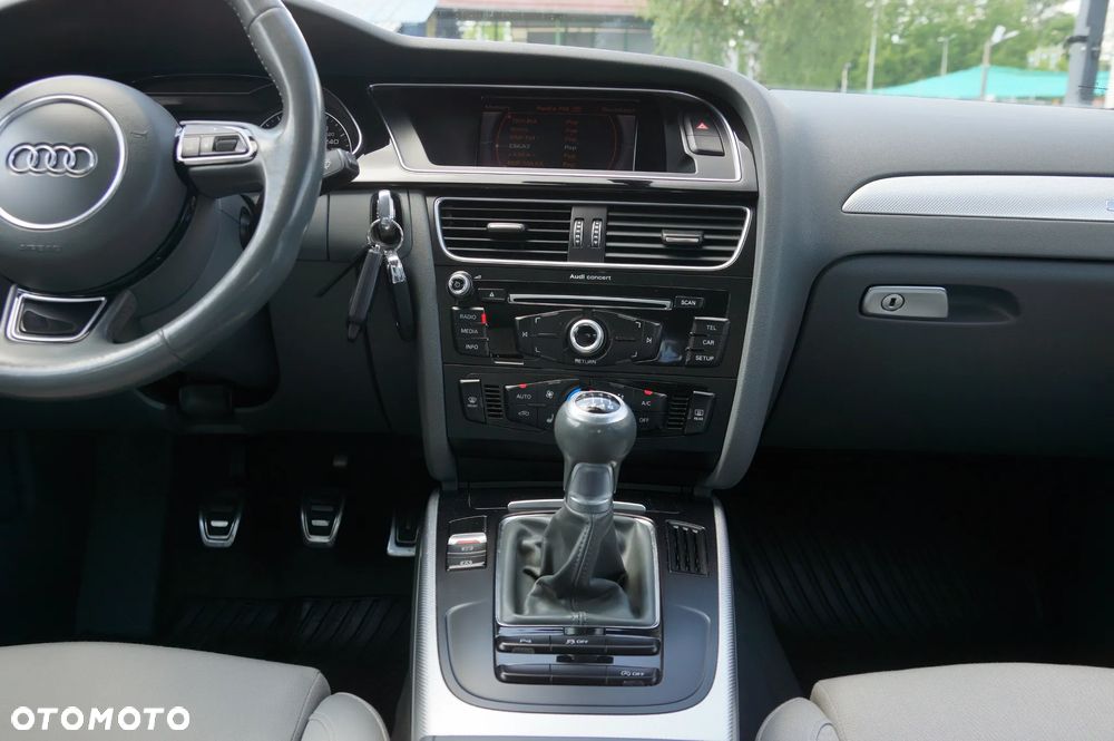 Audi A4 Limousine 2.0 TDI DPF clean diesel quattro S line Sportpaket - 13