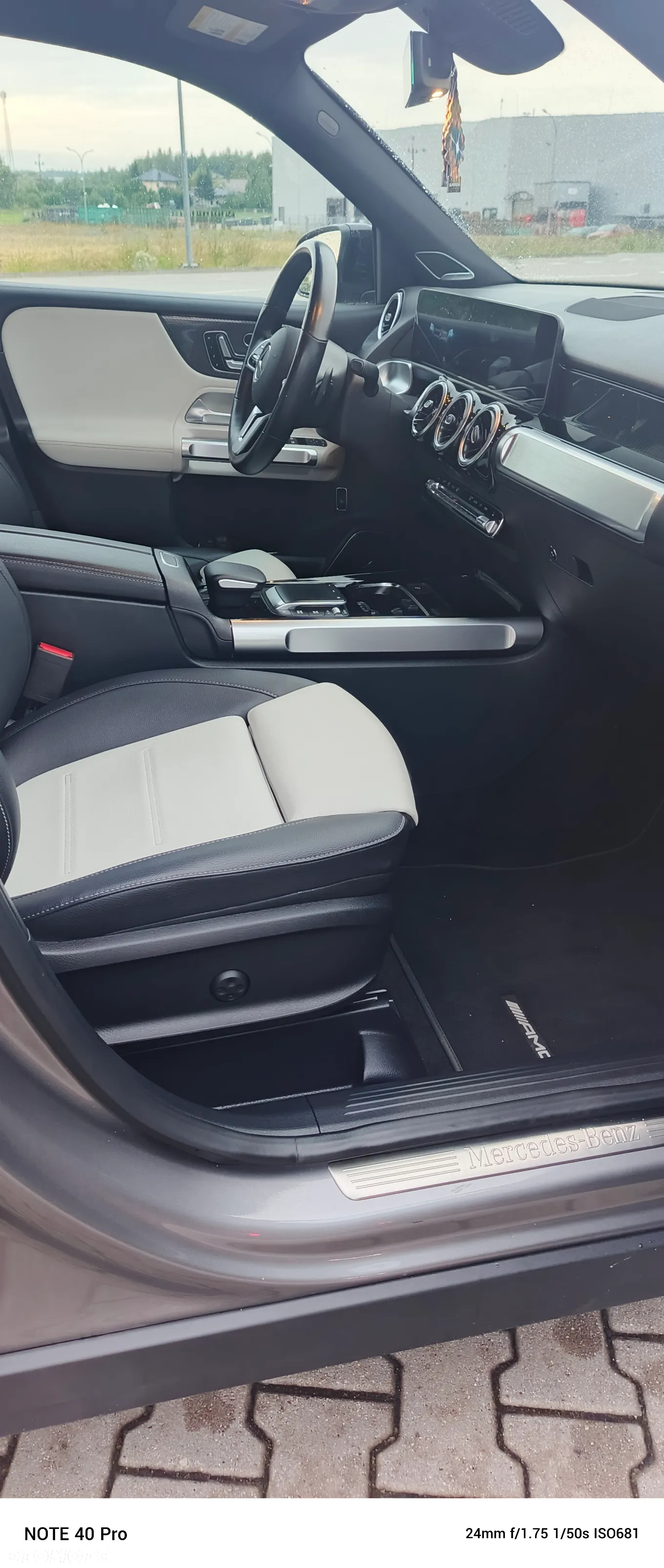 Mercedes-Benz GLB 250 4-Matic AMG Line 8G-DCT - 15