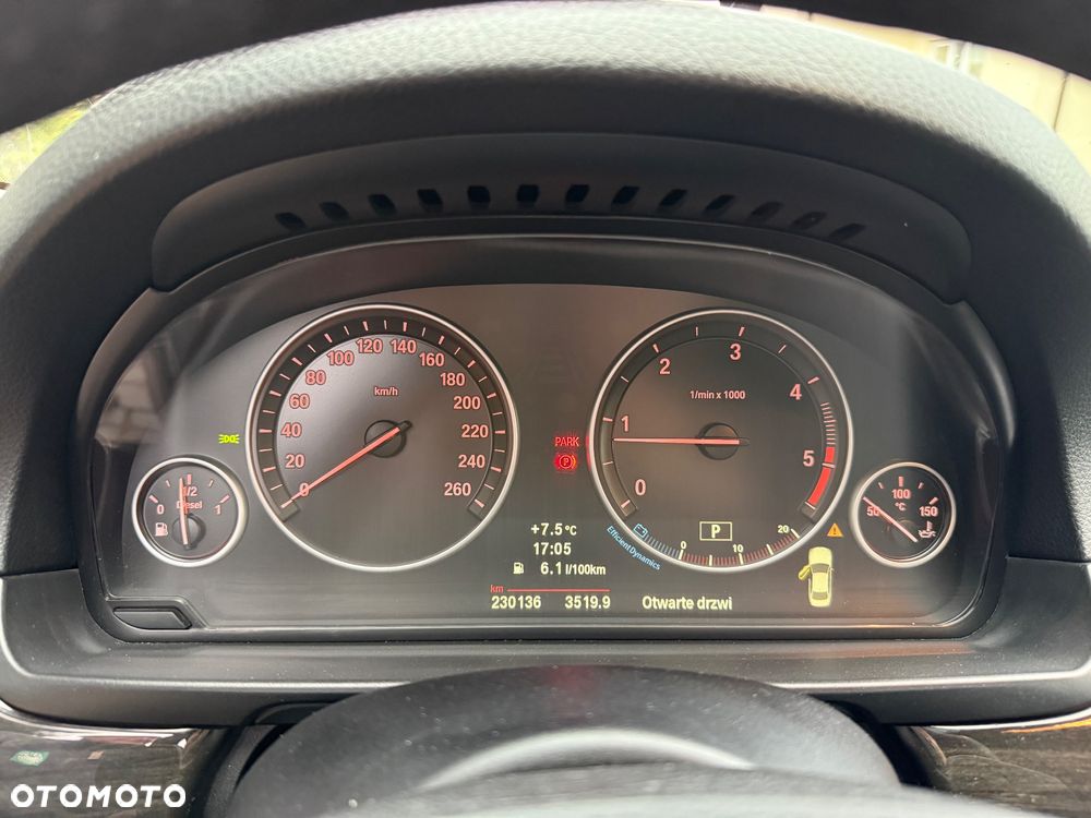 BMW Seria 5 520d - 14